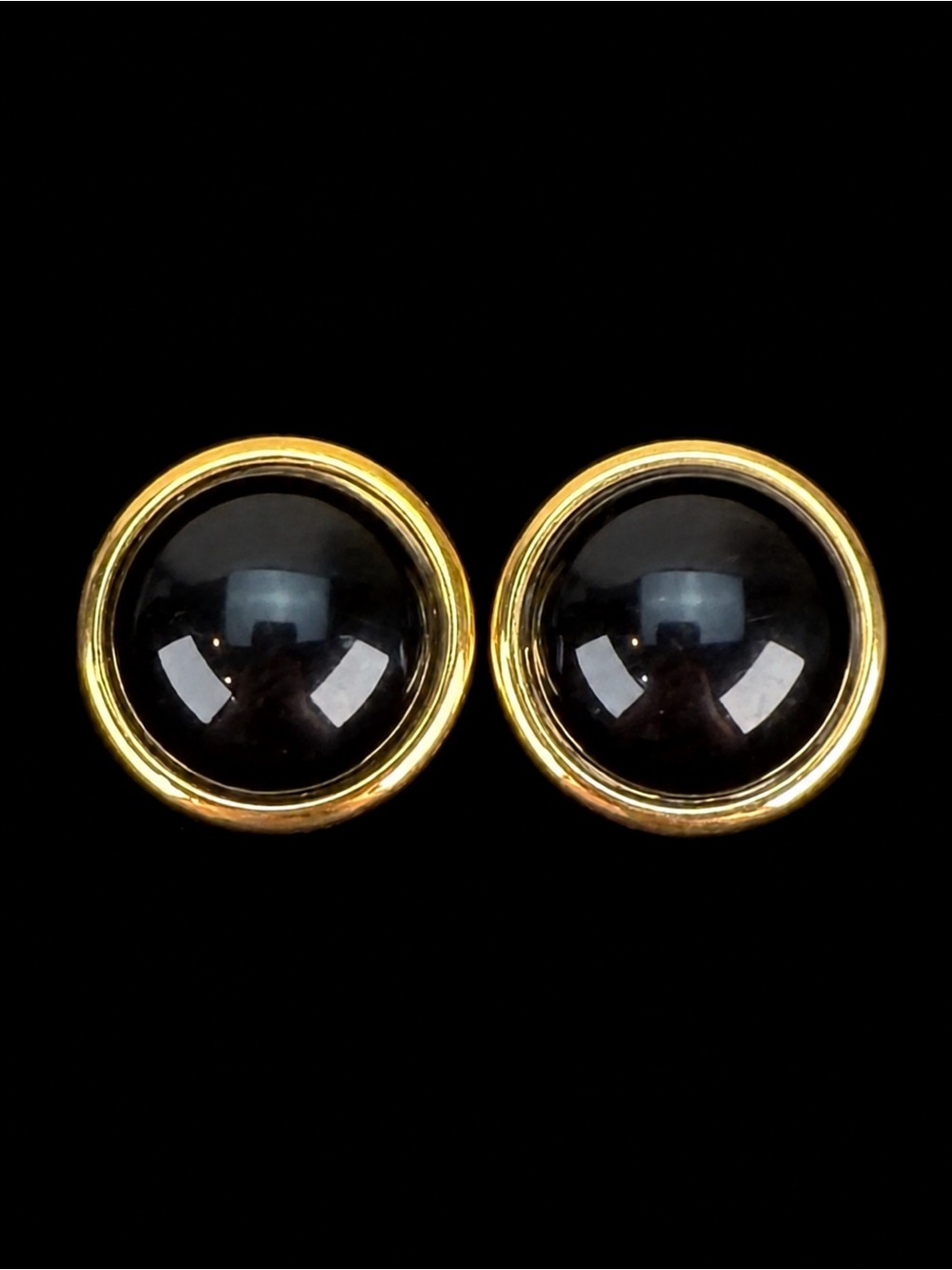 Vintage Black and Goldtone round dome raised pierced earrings